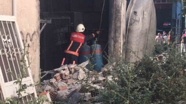 ERDEMLİ’DE BOYA ATÖLYESİNDE  PATLAMA:  1’İ AĞIR 3 YARALI