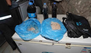 Mersin’de iş yerini uyuşturucu imalathanesine çevirmişler: 4 tutuklama