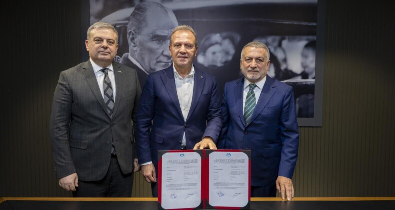 Akdeniz İlçesi Toroslar, Kazanlı ve Homurlu Mahalleleri Kanalizasyon Sorunu Tarihe Karışıyor