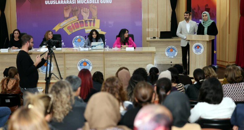 AKDENİZ BELEDİYESİ’NDEN “SÖZÜMÜZ BİTMEDİ, ŞİDDETİ DURDURACAĞIZ” PANELİ