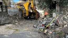 TARSUS BELEDİYESİ YAĞIŞ SONRASI TAHRİBATI HIZLA GİDERİYOR