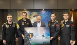 SOLOTÜRK Ekibi’nden Başkan Seçer’e Ziyaret