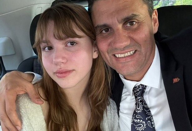 Hayatını kaybeden Ferdi Zeyrek’in kızı Nehir Zeyrek, babasının mesleği olan mimarlık bölümünü kazandı.