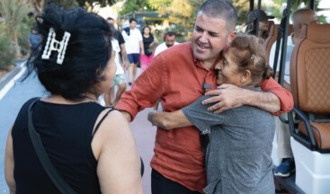 Mezitli Belediye Başkanı Sayın Ahmet Serkan Tuncer Viranşehir sahilimizden Akdeniz Mahallesi sahil şeridimize kadar kapsamlı incelemelerde bulundu. 