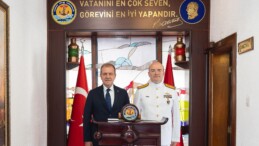 Mersin Büyükşehir Belediyesi Başkanı Vahap Seçer’den Akdeniz Bölge Ve Garnizon Komutanlığı Ziyaret.!