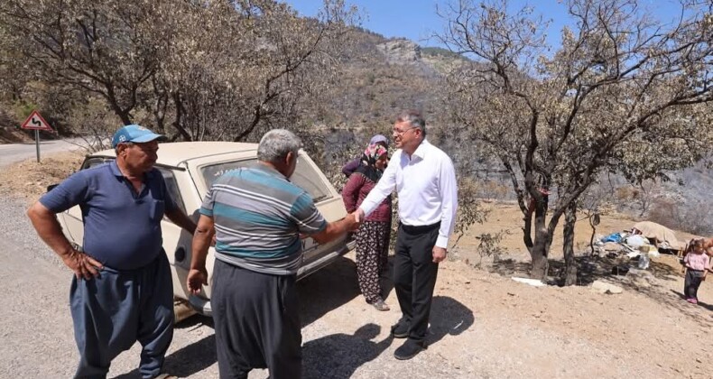 Silifke Belediye Başkanı Sayın Mustafa TURGUT   Bölgede son çıkan yangından büyük ölçüde etkilenen Kırtıl Mahallesinde.!