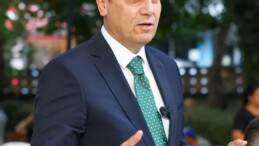 Mersin Valisi Sayın Atilla Toros Mut’ da Vatandaşlarla Bir Araya Geldi.