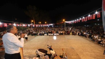 Silifke Belediye Başkanı Mustafa TURGUT.     İmamlı Köyü Sosyal Yardımlaşma, Dayanışma ve Kültür Derneği’nin düzenlemiş olduğu 5. Geleneksel Dayanışma Gecesi’ne katıldık. 