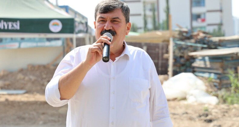 Toroslar Belediye Başkan Abdurrahman Yıldız Temeli Attı.!