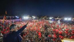 CHP Genel Başkanı Özgür Özel, Beyoğlu’nda düzenleyecekleri mitinge yurttaşları davet etti.