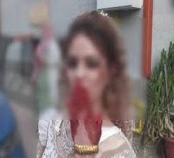 Bursa İnegöl’de bir anne, katıldığı TV programında 13 yaşındaki kızının para karşılığı evlendirildiğini ihbar etti.   Gözaltına alınan damat ve ailesi, adli kontrol şartıyla SERBEST BIRAKILDI.