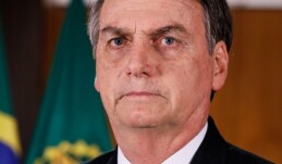 Eski Brezilya Devlet Başkanı Jair Bolsonaro, darbe girişimi nedeniyle 27 yıl hapis cezasına çarptırıldı.