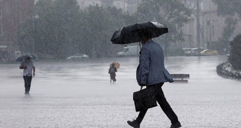 Meteoroloji açıkladı: Sonbahar yağışları başlıyor Meteoroloji Genel Müdürlüğü’nün (MGM) son tahminlerine göre, eylül ayının son günlerinden itibaren yağışlı hava dalgası geliyor. Yurt genelinde parçalı bulutlu bir hava hakim olurken, özellikle batı bölgelerde kuvvetli sağanakların etkili olması bekleniyor.