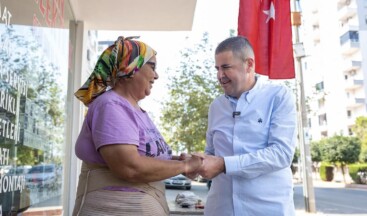 Mezitli Belediye Başkanı Ahmet Serkan Tuncer, Atatürk Mahallesinde esnaf ve vatandaşlarla bir aradaydı, bereketli kazançlar diledi, sohbet etti.   Yapılan Sosyal Medya Paylaşımda;  Tüm esnaflarımıza hayırlı işler, bol kazançlar diliyoruz.  #Mezitli