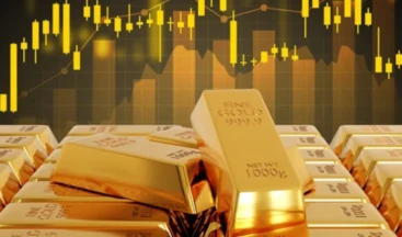 Ekonomistler: Altındaki bu yükselişler hayra alamet değil! Ya sert düşecek ya küresel kriz çıkacak Amerika Merkez Bankası’nın (Fed) faiz indirimine gideceğine ilişkin beklentilerin güçlenmesiyle ons altın rekor üstüne rekor kırıyor. Ekonomistlere göre bu rekor fiyatlamasının nedeni çok başka. İşte küresel ekonomide dengeleri değiştiren altın fiyatlamasının nedeni ve geleceği…