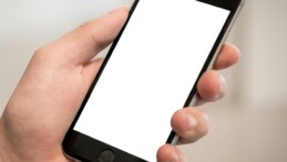 Cep telefonlarında ÖTV matrahları düzenlendi.  • 4.500 TL ve altı cep telefonları için vergi oranı %25, • 4.500-9.000 TL arası için %40, • 9.000 TL ve üzeri için ise %50 olarak uygulanacak.