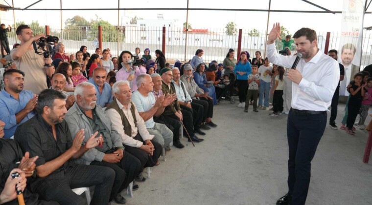 📍 Özbek Mahallesi  Bir kahvenin sıcaklığında, bir selamın samimiyetinde Tarsus’un geleceğini halkımızla birlikte konuştuk.  Her sözde güven, her bakışta umut vardı. Çünkü bizim makamımız halkın gönlü, yönümüz Tarsus’un geleceği. 🤍  #AliBoltaç #TarsusBelediyesi #TarsustaGelecekVar