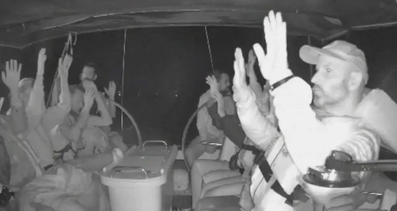 Küresel Sumud Filosu’na yönelik saldırıya soruşturma! İstanbul Cumhuriyet Başsavcılığı tarafından Küresel Sumud Filosu’na yapılan saldırılar ve Türk vatandaşlarının alıkonulmasına ilişkin soruşturma başlatıldı.