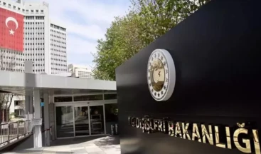 Son Dakika… Dışişleri Bakanlığı’ndan ‘Sumud’ açıklaması Dışişleri Bakanlığı, İsrail’in Sumud Filosu’na yönelik müdahalesine ilişkin yazılı açıklama yaptı.