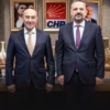Son Dakika… Şenol Aslanoğlu’nun tahliyesine itiraz kararı! Son Dakika Haberi… İzmir Büyükşehir Belediyesi iştiraki İZBETON’a yönelik soruşturmada kooperatiflerdeki usulsüzlük iddiaları ile ilgili açılan davanın ikinci duruşmasında CHP İzmir İl Başkanı Şenol Aslanoğlu ve Cihangir Lübiç’in ev hapsi ile tahliye edilmesine İzmir Cumhuriyet Başsavcılığı itiraz etti