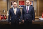 Son Dakika… Şenol Aslanoğlu’nun tahliyesine itiraz kararı! Son Dakika Haberi… İzmir Büyükşehir Belediyesi iştiraki İZBETON’a yönelik soruşturmada kooperatiflerdeki usulsüzlük iddiaları ile ilgili açılan davanın ikinci duruşmasında CHP İzmir İl Başkanı Şenol Aslanoğlu ve Cihangir Lübiç’in ev hapsi ile tahliye edilmesine İzmir Cumhuriyet Başsavcılığı itiraz etti