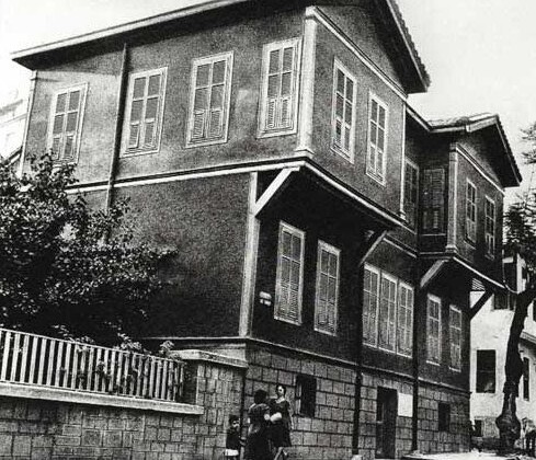 Restorasyon nedeniyle kapatılan Mustafa Kemal Atatürk’ün doğduğu ve çocukluğunu geçirdiği Selanik’teki ev, 10 Kasım’da yeniden açılacak.