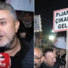 Özgür Özel’in o çağrısı karşılık buldu: ‘Pijamamı çıkardım geldim’ CHP Genel Başkanı Özgür Özel’in, “Pijamalarınızı çıkartıp mitinglere katılın” çağrısı üzerine Güngören’deki mitinge “Pijamamı çıkardım geldim” pankartıyla katılan yurttaş, ilk kez mitinge geldiğini ve Özel’in sözünden etkilendiğini söyledi