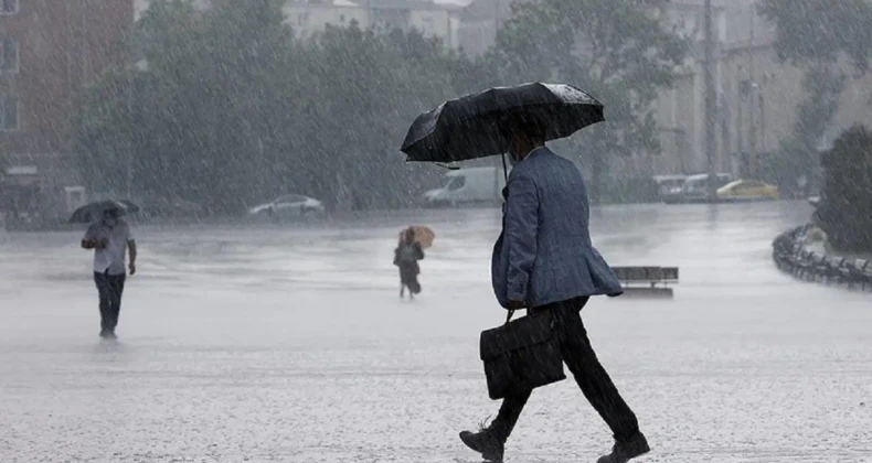Meteoroloji açıkladı: 4 Aralık 2025 hava durumu raporu… Bugün hava nasıl olacak? Meteoroloji Genel Müdürlüğü, 4 Aralık Perşembe gününe ilişkin hava durumu raporunu yayımladı. Rapora göre; Kıyı Ege ile Çanakkale, Balıkesir’in batı kıyı ilçeleri, Manisa, Denizli, Antalya, Burdur ve Isparta çevrelerinin sağanak ve gök gürültülü sağanak yağışlı geçeceği tahmin ediliyor. Yağışların, İzmir, Aydın ve Muğla’nın kıyı kesimlerinde yer yer kuvvetli olması bekleniyor. Öte yandan bu sabah ve gece saatlerinde Marmara ile iç ve doğu kesimlerde pus ve yer yer sis hadisesinin görüleceği tahmin ediliyor