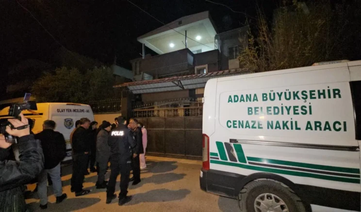 Adana’da aile faciası: Baba biri engelli iki çocuğunu öldürüp intihar etti Yüreğir ilçesinde yaşayan 46 yaşındaki İbrahim Kiracı, kızı Derin (13) ve engelli oğlu Doruk’u (11) tabancayla öldürdükten sonra yaşamına son verdi