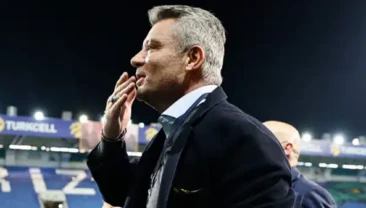 Sadettin Saran gözaltına alınmıştı: Fenerbahçe’den olağanüstü toplantı sonrası açıklama! Fenerbahçe Kulübü Yönetim Kurulu’nun Başkan Sadettin Saran’ın gözaltına alınması sebebiyle olağanüstü toplantı kararı aldı. Yönetim Kurulu Üyesi Ertan Torunoğulları, toplantı sonrası açıklamalarda bulundu.