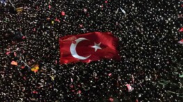 CHP GENEL BAŞKANI ÖZGÜR ÖZEL MEYDANLARI TİTRETTİ..!