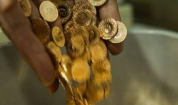 Kapalıçarşı altın fiyatları;  Gram altın: 8.076 TL Çeyrek altın: 13.170 TL