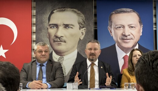 500 bin lirayla geçinemeyen’ AKP’li vekile Ahmet Hakan ve Abdulkadir Selvi bile dayanamadı!  “Mestan Özcan’ın ilm-i siyaset denilen olgudan hiç haberi yok.”  “Millet geçim sıkıntısından dolayı burnundan soluyor. Biraz mütevazı olun