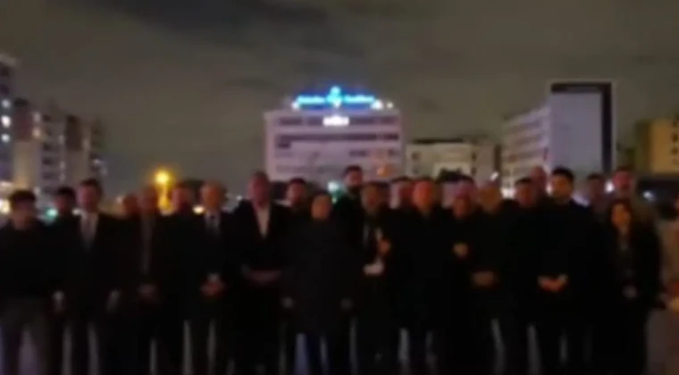 CHP’nin Bağcılar mitingi öncesi hazırlıklar sürerken meydanın elektriği kesildi