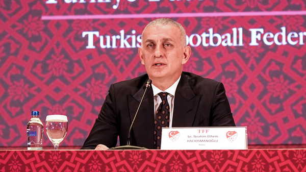 TFF resmen duyurdu: Süper Lig’de fikstür değişikliği! Türkiye Futbol Federasyonu (TFF), Süper Lig’in 27. haftasında oynanacak müsabakaların tarihlerinin öne çekildiğini açıkladı.