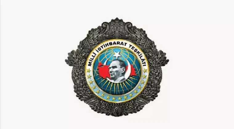 MİT’ten İstanbul’da MOSSAD operasyonu: 2 kişi yakalandı Milli İstihbarat Teşkilatı (MİT)’nın İstanbul’da gerçekleştirdiği operasyonda İsrail istihbaratı MOSSAD’a çalıştığı tespit edilen 2 kişi yakalandı. Mehmet Budak Derya ve Veysel Kerimoğlu, İsrail’e muhalif Filistinlilerle ilişkiler kurarak bilgileri MOSSAD’a aktardı.