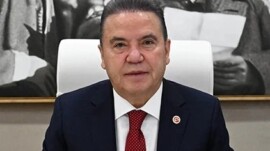 Antalya Büyükşehir Belediyesine yönelik soruşturmada, aralarında Muhittin Böcek’in de bulunduğu 41 şüpheli hakkında hazırlanan iddianame kabul edildi.   Böcek için 15 yıl 6 aydan 44 yıla kadar hapis istendi.   Tutukluların tutukluluğu sürerken, ilk duruşma 16 Mart’ta yapılacak.