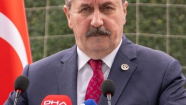 Cumhur İttifakı ortağı Mustafa Destici:   “Adaletin tekrar sağlanması için en düşük emekli maaşının 40 bin TL olması gerekmektedir.”