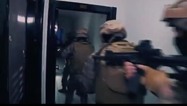 24 ilde son 10 günde gerçekleştirilen operasyonlarda 1 ton 124 kilogram uyuşturucu madde ele geçirildi.   • 144 şüpheli yakalandı. • 1 Milyon 826 Bin adet uyuşturucu hap ele geçirildi.