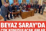 Beyaz Saray’da çok konuşulacak anlar: Trump için dua ettiler ABD Başkanı Trump, Oval Ofis’te ülkenin çeşitli yerlerinden gelen dini bir grup ile birlikte dua etti.