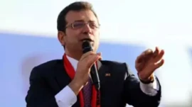 İmamoğlu sabahın erken saatlerinde kum saatli mesaj verdi Tutuklu cumhurbaşkanı adayı Ekrem İmamoğlu, sosyal medya hesabından kum saatli seçim göndermeli mesaj paylaştı. Sabahın erken saatlerinde yapılan bu paylaşım dikkat çekti.