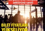 Jet yakıtı krizi havayolu sektörünü sarstı: Bilet fiyatları yükseliyor ABD-İsrail’in İran’a yönelik savaşı sonrası jet yakıtı fiyatlarının sert yükselişi, küresel havacılık sektörünü etkiledi. Türk Hava Yolları’nın da dahil olduğu birçok şirket, maliyet baskısı nedeniyle yeni önlemler almaya başladı.