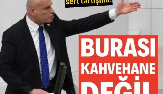 Meclis’te sert tartışma: ‘Burası kahvehane değil’ TBMM Genel Kurulu’nda İYİ Parti Grup Başkanvekili Turhan Çömez’in konuşması sırasında tartışma yaşandı. Kürsüden konuşurken salondaki gürültüye tepki gösteren Çömez’in “Burası kahvehane değil” sözleri üzerine milletvekilleri arasında sözlü atışma yaşandı
