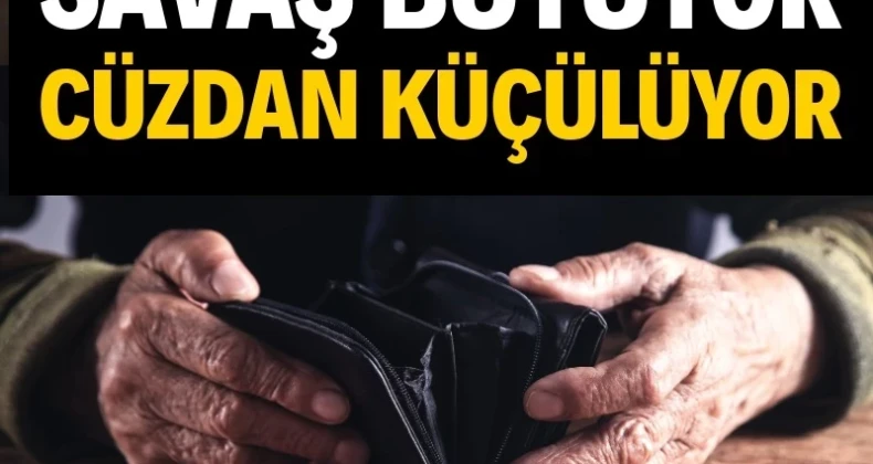 Savaş cüzdanları küçültür Vatandaş temel ihtiyaçlarını zor karşılıyor. Alışverişe para kalmıyor. Cüzdanlar küçülürken kemerler sıkılıyor. İran savaşı enflasyonu artıracak.