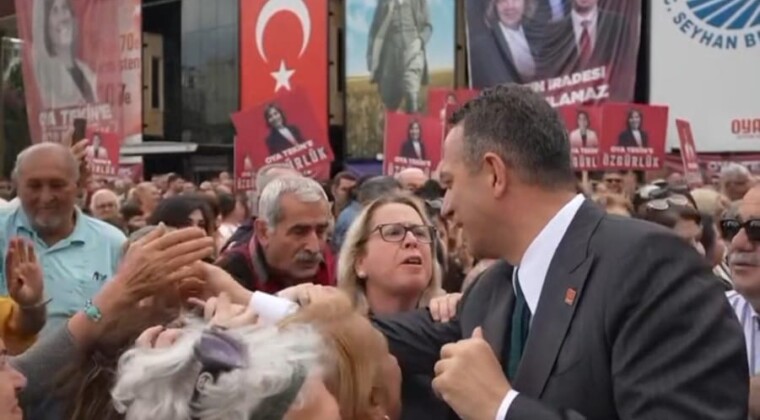 Ali Mahir Başarır Mersin’de sahada CHP’li Ali Mahir Başarır, Mersin’de sabah yürüyüşünün ardından yurttaşlarla kahvaltı sofrasında bir araya gelerek sohbet etti.