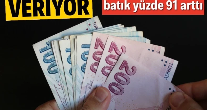 Borç krizine sürükleniriz’ Ekonomide borç ödeme kapasitesi zayıflıyor. Prof. Dr. Şişman’a göre, Türkiye ekonomisi bu yazı geçirebilir ama sonrasında çok ciddi bir borç sorunu yaşanabilir