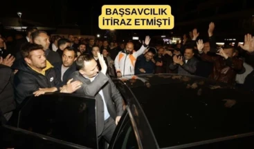 Bornova Belediye Başkanı Eşki’ye yurt dışı yasağı geldi Savcılığın, Bornova Belediye Başkanı Ömer Eşki ve beraberindeki üç kişinin serbest bırakılmasına itirazı değerlendiren mahkeme, tutuklama talebini reddetti, yurt dışı çıkış yasağı getirdi.
