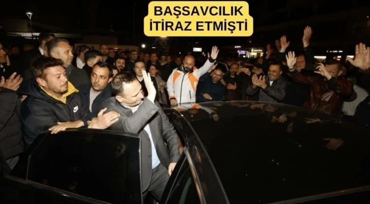 Bornova Belediye Başkanı Eşki’ye yurt dışı yasağı geldi Savcılığın, Bornova Belediye Başkanı Ömer Eşki ve beraberindeki üç kişinin serbest bırakılmasına itirazı değerlendiren mahkeme, tutuklama talebini reddetti, yurt dışı çıkış yasağı getirdi.