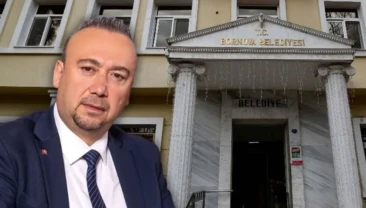 Bornova Belediyesi’ne ‘Özkan Yalım’ soruşturması! İzmir Cumhuriyet Başsavcılığı, Uşak Belediye Başkanı Özkan Yalım’la bağlantılı olduğu iddia edilen bir kişinin Bornova Belediyesi’nde çalışmadan maaş aldığı iddiaları üzerine soruşturma başlattı.