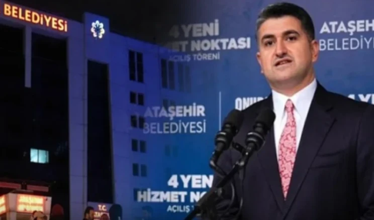 Ataşehir Belediye Başkanı Onursal Adıgüzel tutuklandı CHP’li belediyelere yönelik operasyonların son dalgasında gözaltına alınan ve bu gece saatlerinde tutuklama talebiyle adliyeye sevk edilen Ataşehir Belediye Başkanı Onursal Adıgüzel ve beraberindeki 18 belediye çalışanının tutuklandığı öğrenildi.
